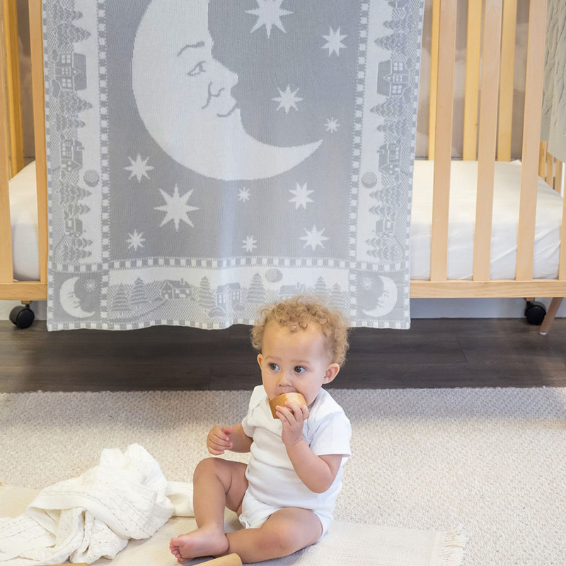 MAN-IN-THE-MOON reversible baby blanket & wall hanging