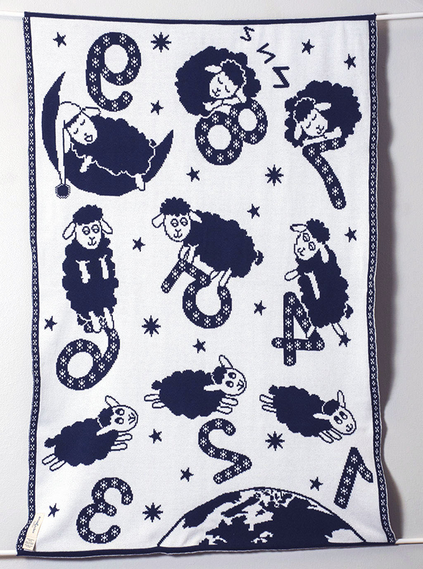 COUNTING SHEEP reversible baby blanket & wall hanging