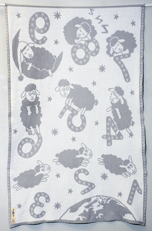 COUNTING SHEEP reversible baby blanket & wall hanging