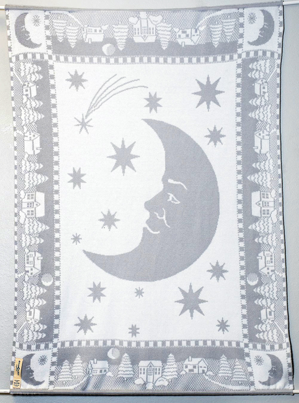 MAN-IN-THE-MOON reversible baby blanket & wall hanging