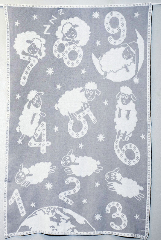 COUNTING SHEEP reversible baby blanket & wall hanging