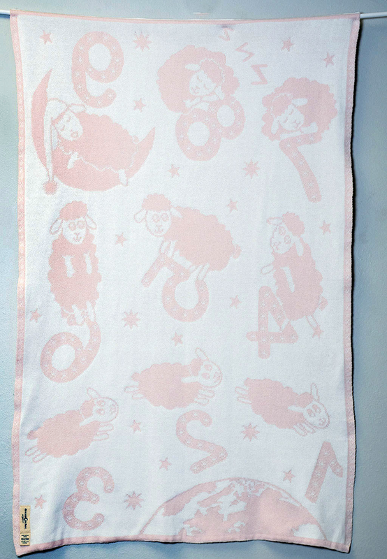 COUNTING SHEEP reversible baby blanket & wall hanging